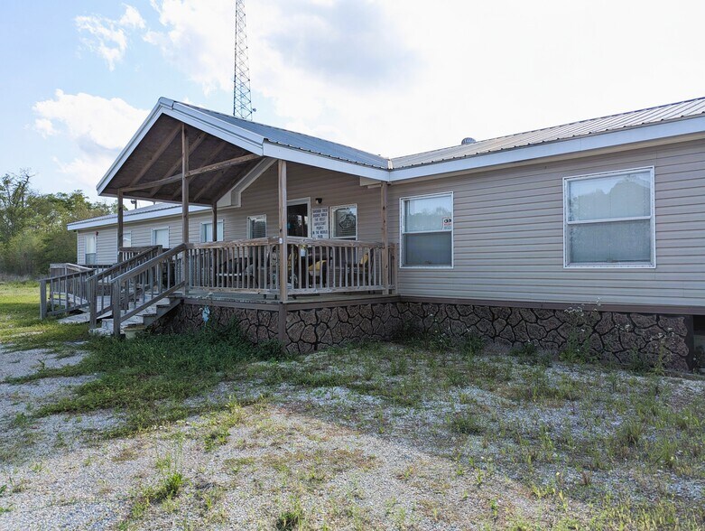 More Photos Of 16595 I-10, Vidor Land For Sale