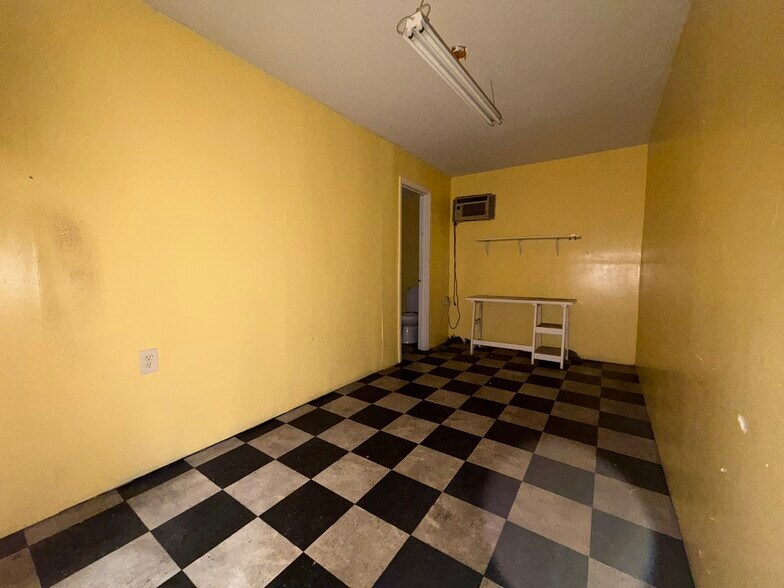 More Photos Of 1349 Veterans Memorial Hwy, Kenner Service For Sale
