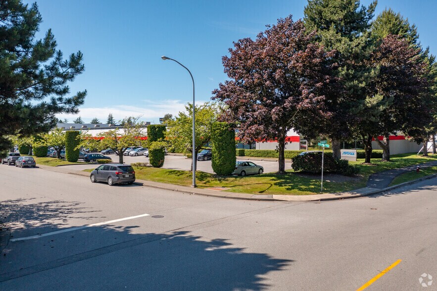 More Photos Of 13511 Crestwood Pl, Richmond Light Distribution For Sale