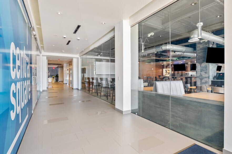 More Photos Of 2100 Travis St, Houston Office Residential For Lease