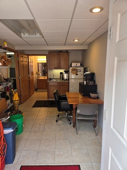More Photos Of 1727 Howard St, Evanston Freestanding For Sale