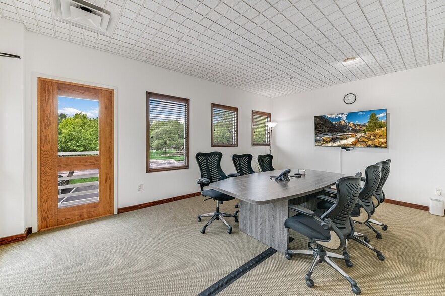 More Photos Of 3821 Juniper Trce, Austin Loft Creative Space For Sale
