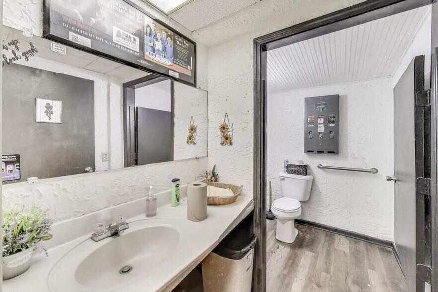 More Photos Of 26211 W IL Route 173, Antioch Restaurant For Sale