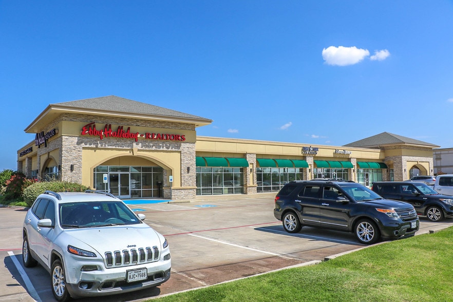 More Photos Of 3427-3445 N FM 1417, Sherman Storefront Retail Office For Lease