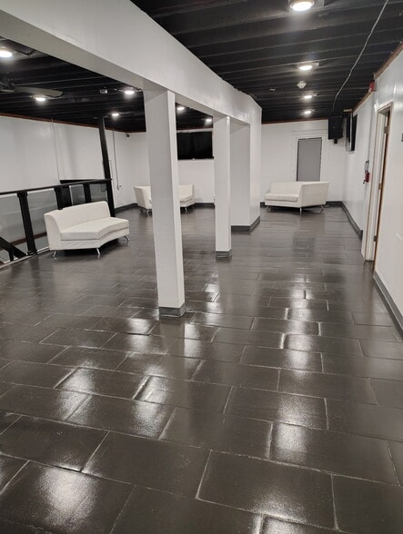 More Photos Of 1443-1449 E Main St, Rochester General Retail For Sale