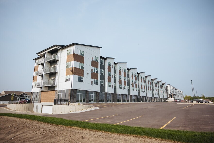 More Photos Of 5501 E 18th St, Sioux Falls Apartments For Lease