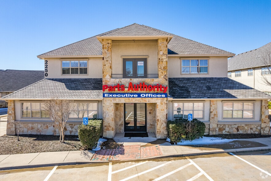 More Photos Of 2250 Pool Rd, Grapevine Office Residential For Sale