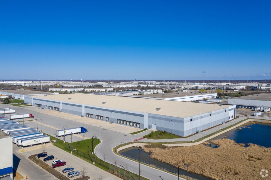 More Photos Of 1200 N Schmidt Rd, Romeoville Warehouse For Lease
