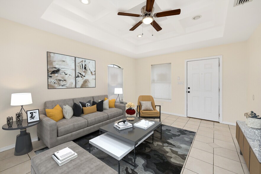More Photos Of 3115 E Diamondhead Ave, Alton Apartments For Sale