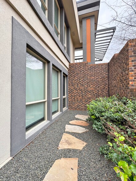 More Photos Of 4836 S College Ave, Fort Collins Office For Lease