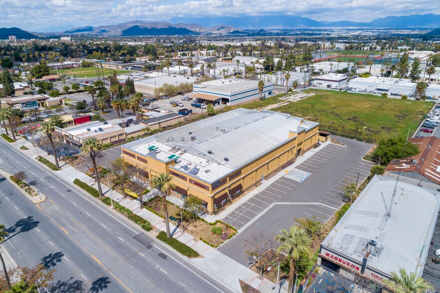 More Photos Of 1575 University Ave, Riverside Freestanding For Lease