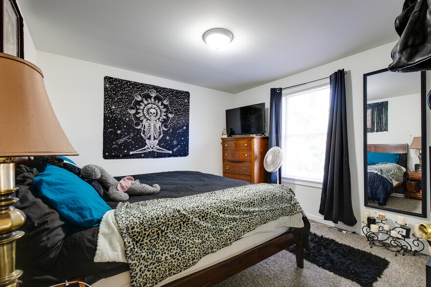 More Photos Of 2304 5th Ave, Richmond Apartments For Sale