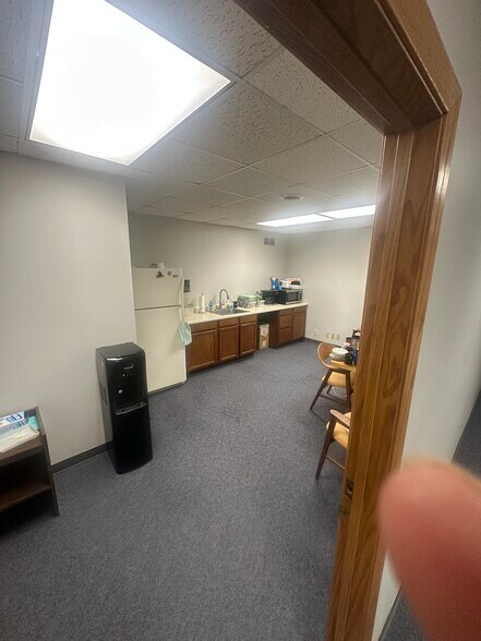 More Photos Of 3505 N 48th St, Lincoln Light Distribution For Lease