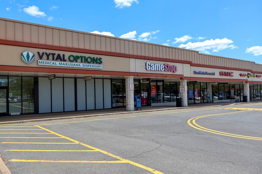 More Photos Of 1615-1665 N Atherton St, State College Unknown For Lease