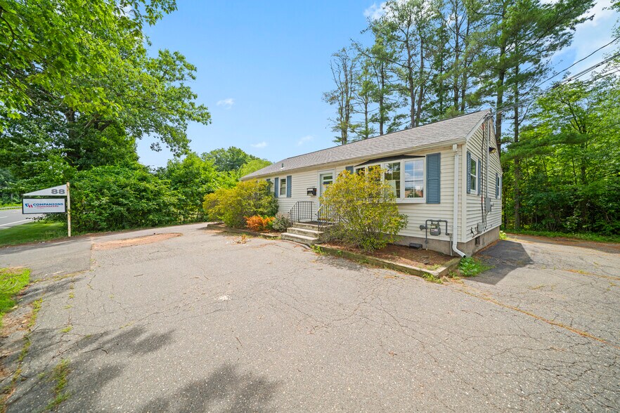 More Photos Of 88 Hazard Ave, Enfield Office For Sale
