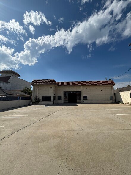 Primary Photo Of 2735 Tyler Ave, El Monte Warehouse For Lease