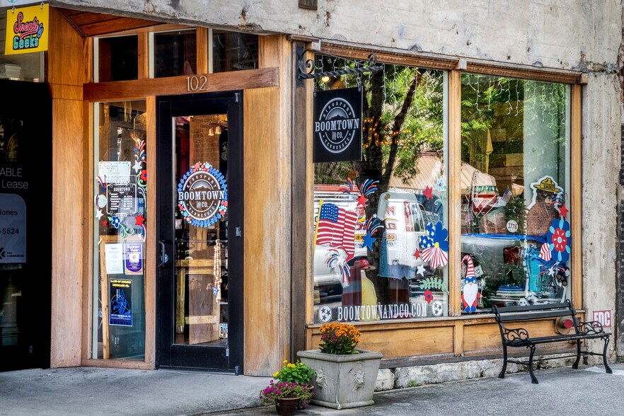 More Photos Of 217 Broad St, Kingsport Storefront Retail Office For Sale