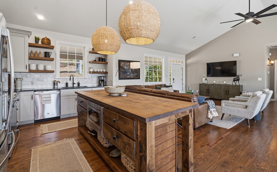 More Photos Of 402 Cliffside dr, Titus Land For Sale