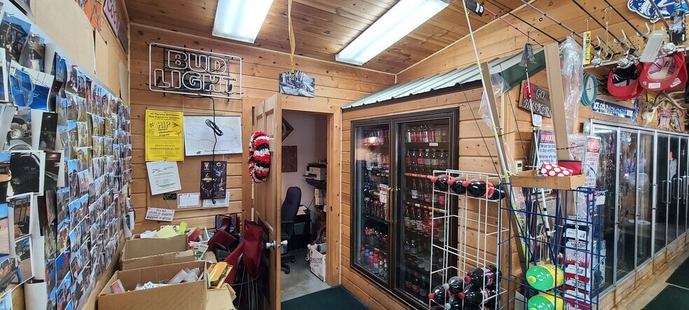 More Photos Of 1232 1st, Sutherland Convenience Store For Sale