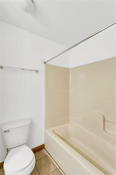 More Photos Of 457 2nd St, California Apartments For Sale