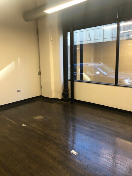 More Photos Of 161 W Harrison St, Chicago Apartments For Lease