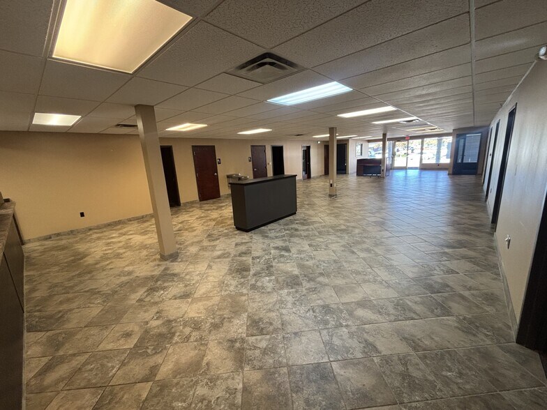 More Photos Of 763-765 W Poplar Ave, Collierville Freestanding For Sale