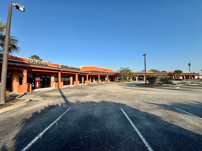 More Photos Of 701 JC Center Ct, Port Charlotte Storefront Retail Office For Sale