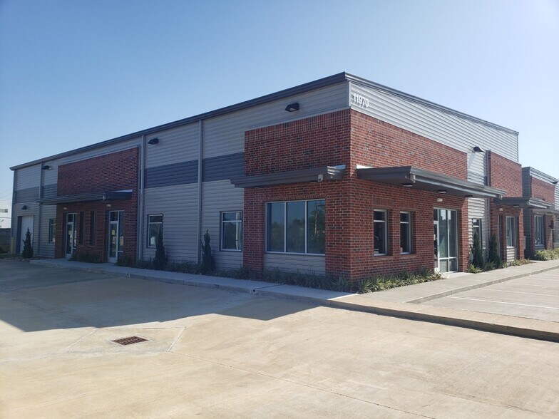 More Photos Of 11950 Barker Cypress Rd, Cypress Unknown For Lease