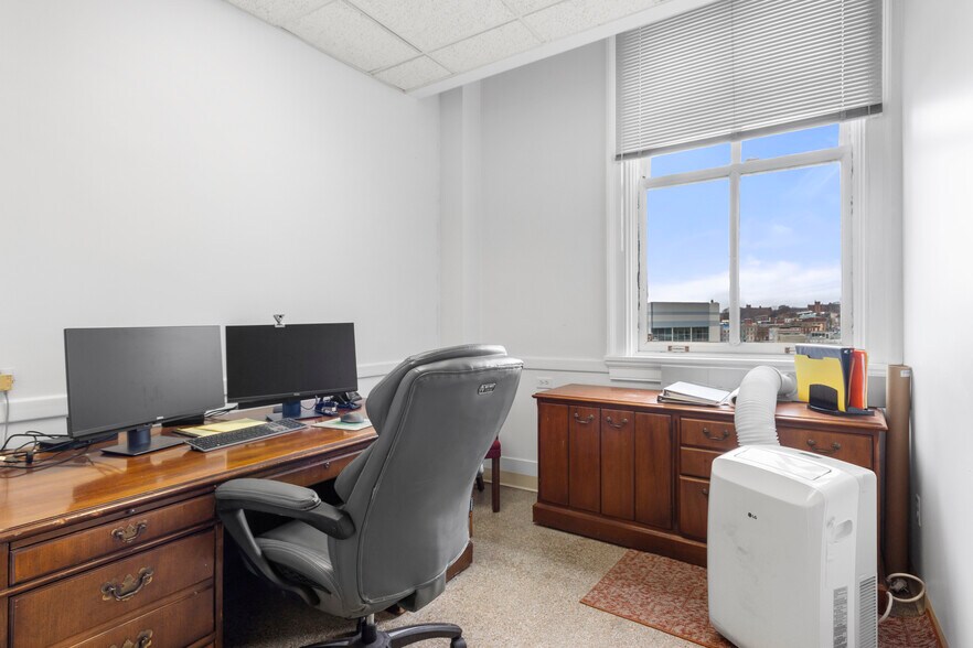 More Photos Of 126 State St, Albany Loft Creative Space For Sale