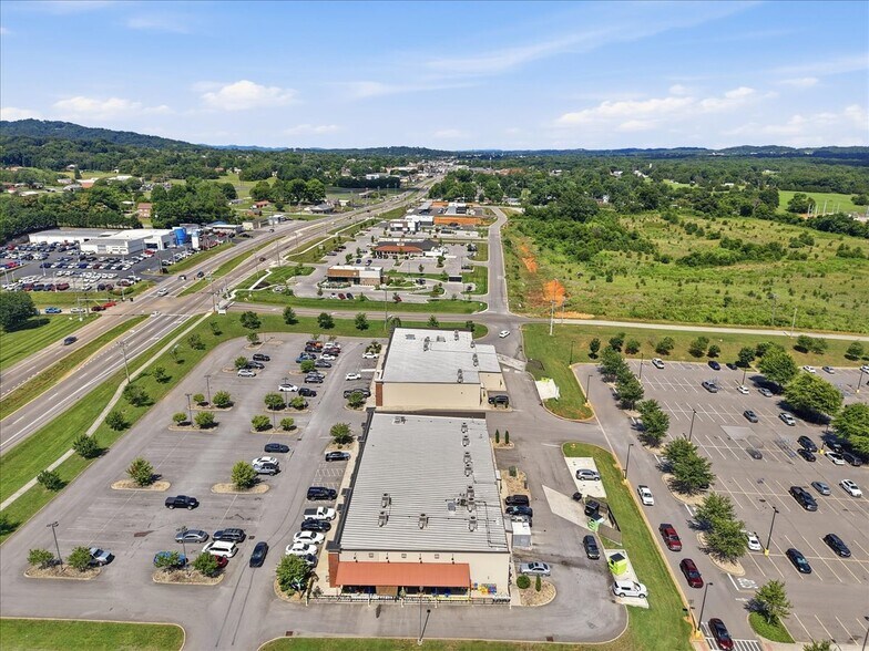 More Photos Of 4327-4329 W Andrew Johnson Hwy, Morristown General Retail For Lease