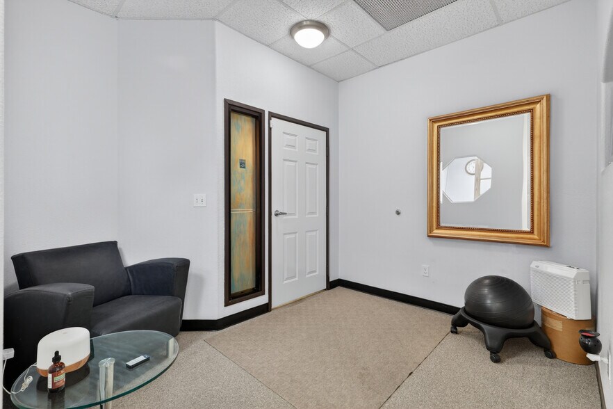 More Photos Of 12354 E Caley Ave, Centennial Medical For Sale