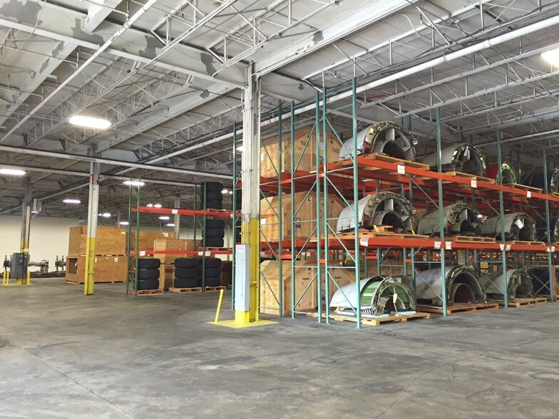 More Photos Of 7000 NW 32nd Ave, Miami Warehouse For Lease