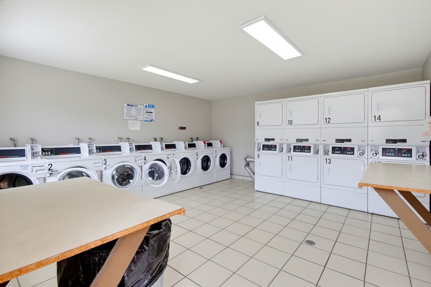 More Photos Of 202-208 Willie James Jones Ave, San Diego Apartments For Sale