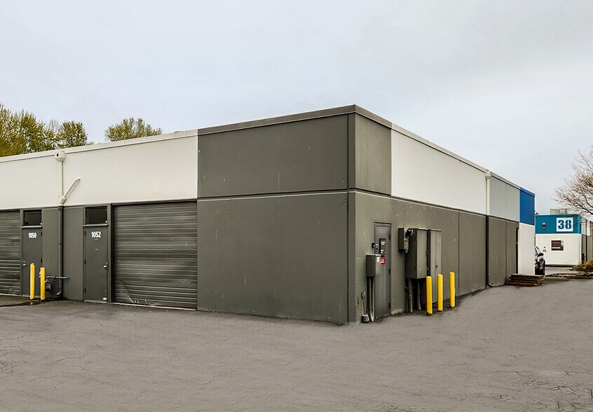 More Photos Of 1038 Industry Dr, Tukwila Light Manufacturing For Lease