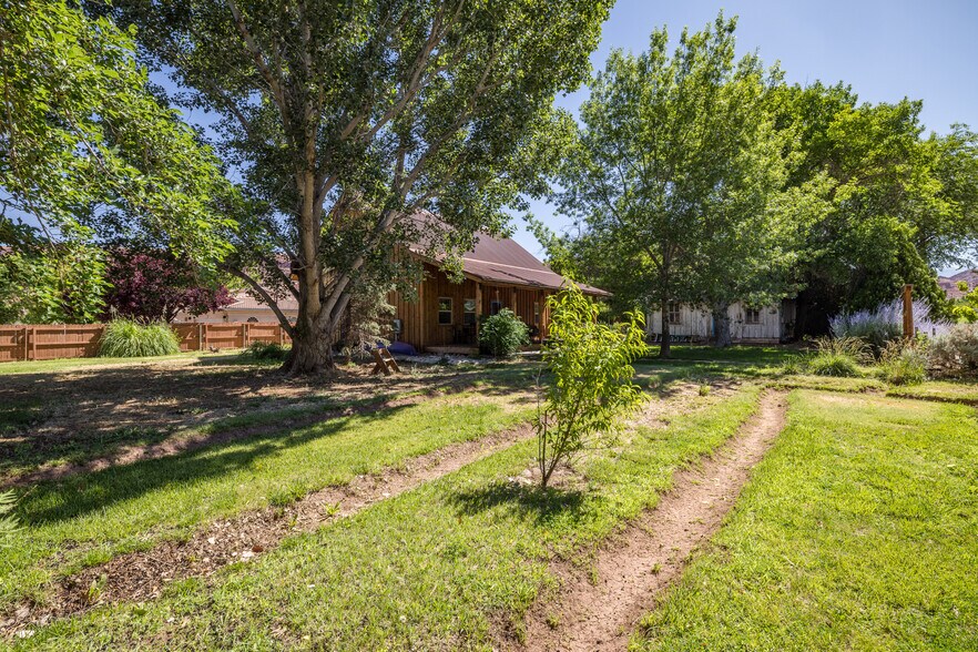 More Photos Of 411 N 500 W, Moab General Retail For Sale