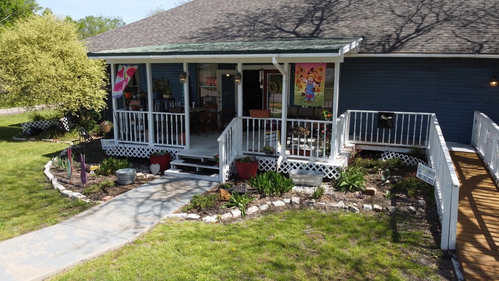 More Photos Of 1251 S State Highway 205, Rockwall Restaurant For Sale