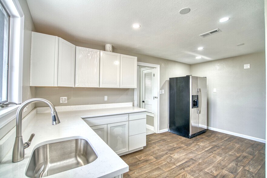 More Photos Of 2880 W 92nd Ave, Federal Heights Office Residential For Sale