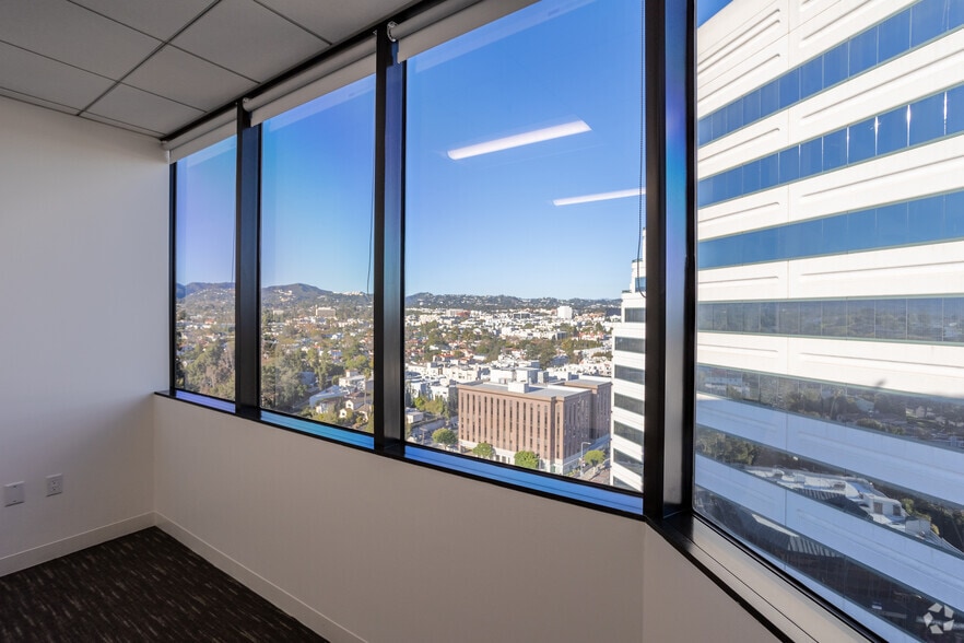More Photos Of 12424 Wilshire Blvd, Los Angeles Office For Lease