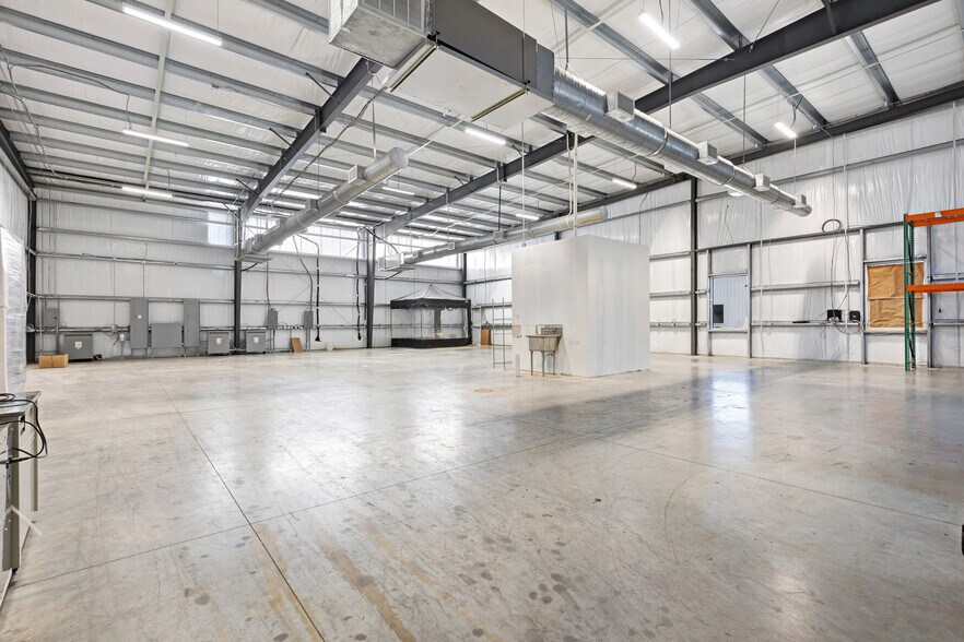 More Photos Of 19962 Franz Rd, Katy Warehouse For Lease