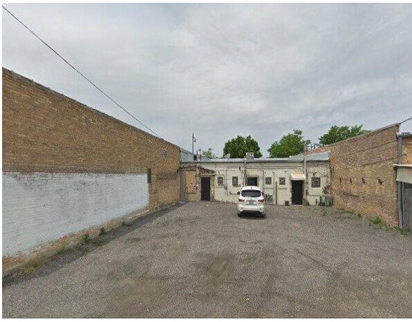 More Photos Of 5853 W Irving Park Rd, Chicago Storefront For Lease