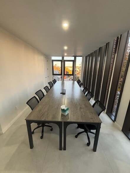 More Photos Of 5012 20th Ave, Brooklyn Office For Lease