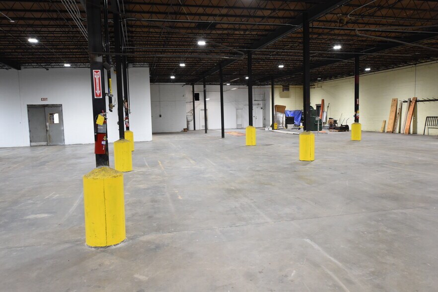 More Photos Of 4301 Rossville Blvd, Chattanooga Service For Lease