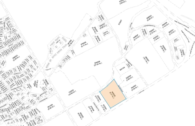 More Photos Of 2 Bala Plz, Bala Cynwyd Department Store For Lease