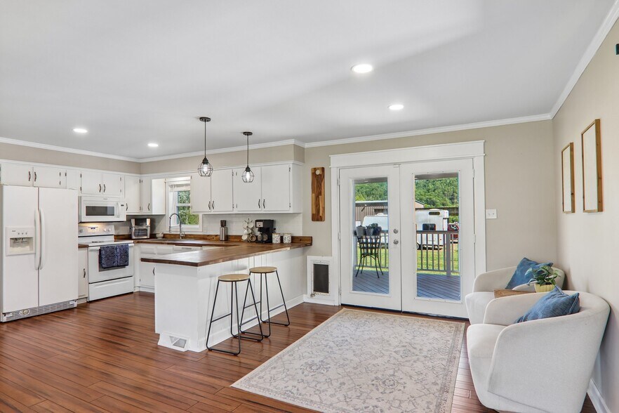 More Photos Of 1448 Cane Creek Rd, Fletcher Specialty For Sale