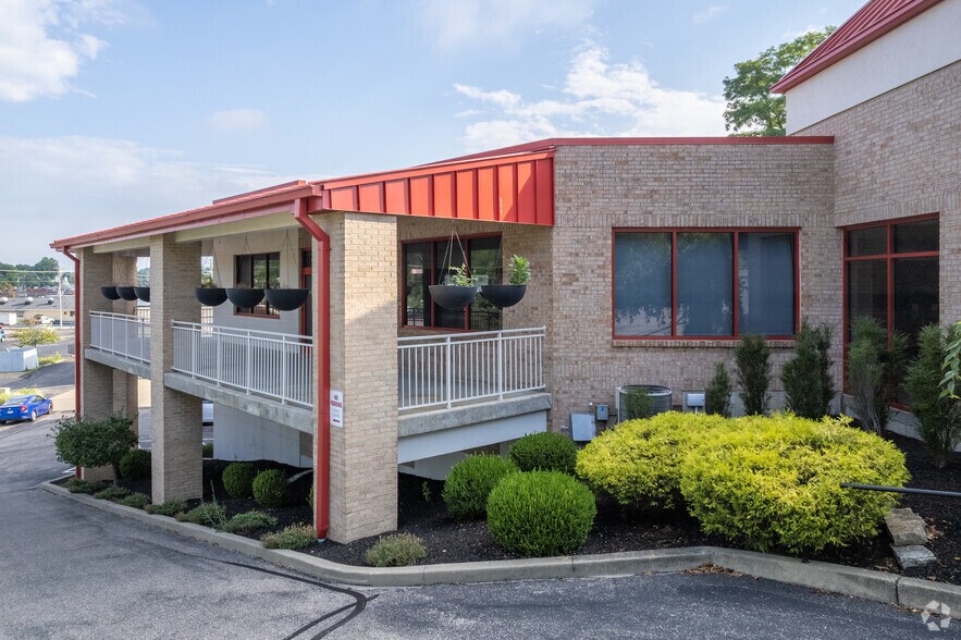 More Photos Of 3302 Westbourne Dr, Cincinnati Medical For Lease