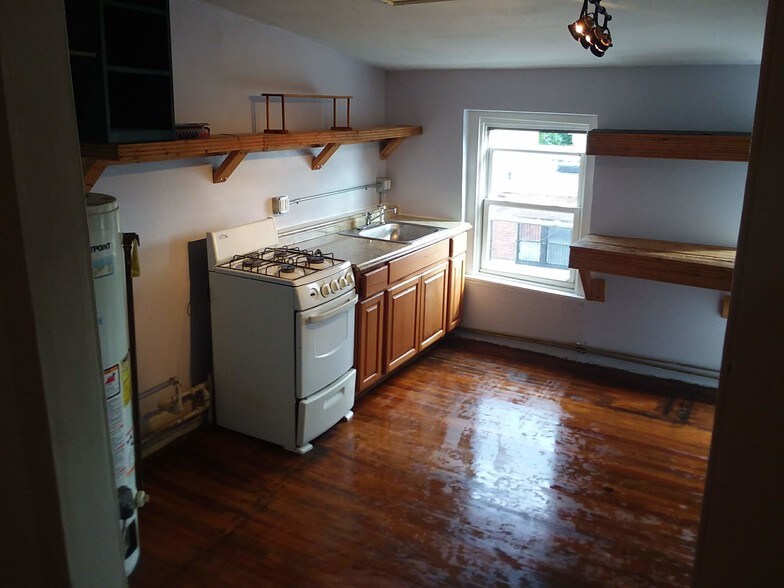 More Photos Of 322 Main St, Poughkeepsie Storefront Retail Residential For Sale