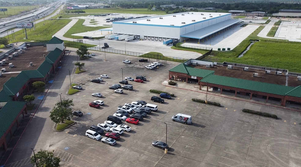 More Photos Of 14001-14065 Delany Rd, La Marque Unknown For Lease