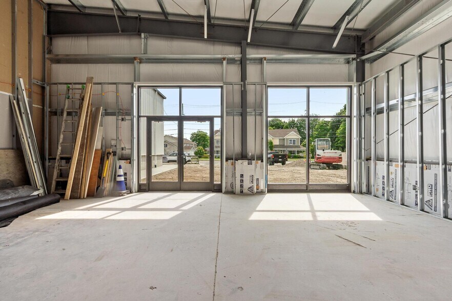 More Photos Of 32 Greeley St, Clinton Storefront Retail Office For Lease