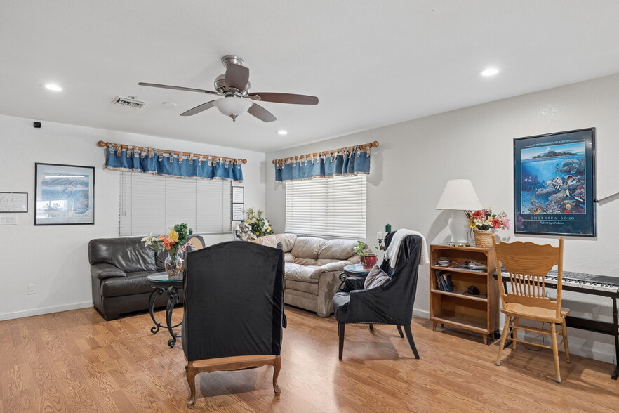 More Photos Of 1600 E Citation Ln, Tempe Assisted Living For Sale