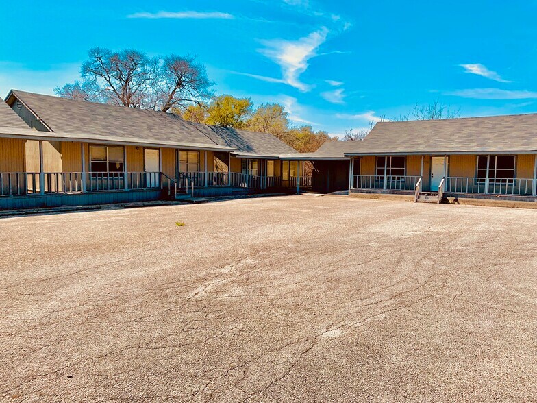 More Photos Of 5703 Blanco Rd, San Antonio Schools For Sale